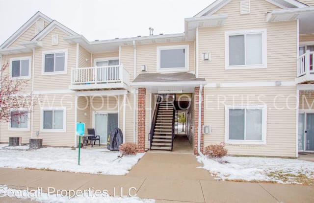 1760 SE LA Grant Pkwy #44 - 1760 SE La Grant Parkway, Waukee, IA 50263