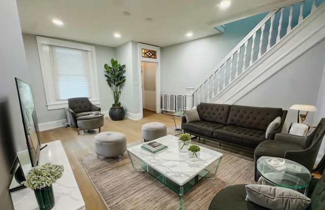 Remodeled Large 3bd/1.5 House with Rear yard!! SECTION 8 ONLY!! photos photos