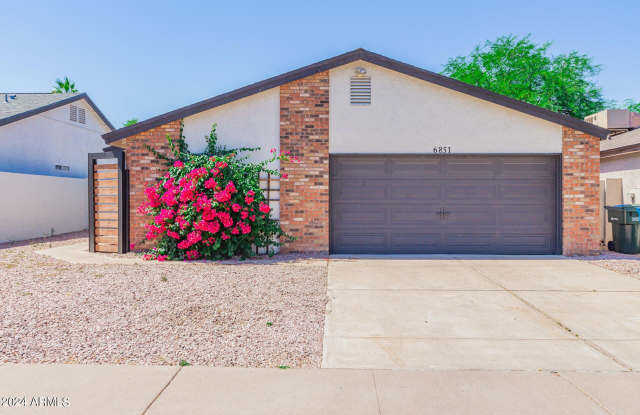 6851 E Kings Avenue photos photos