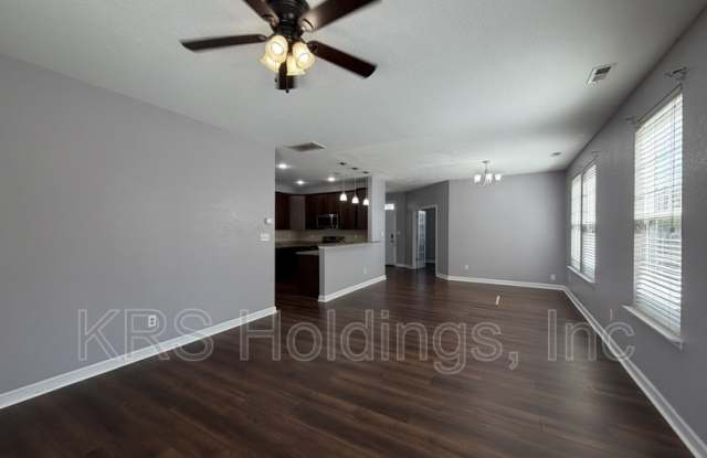 214 Harmony Dr Gallery 4