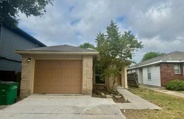 Discover the comfort and convenience of this charming single-story home for rent at 8927 Gill Bridge, San Antonio, TX 78254 . - 8927 Gill Bridge, San Antonio, TX 78254