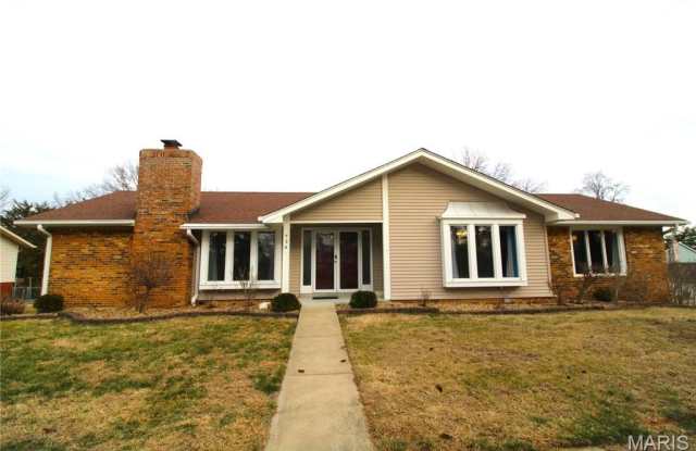 736 Henry Avenue photos photos