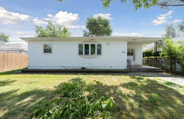 1313 Gordon Avenue photos photos