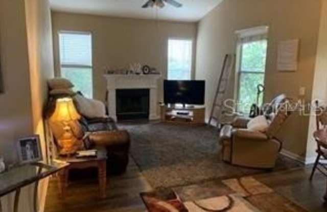18136 VILLA CREEK Drive Gallery 2