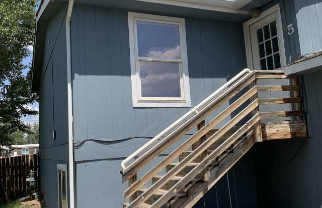 379 North Lincoln Street - 8 photos photos