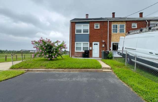 Charming 3 Bedroom/1Bathroom in a serene Dundalk neighborhood! Gallery 3