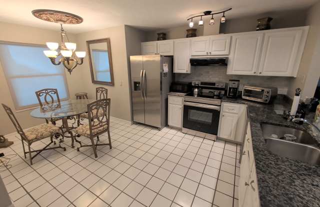 2319 N Hendry Pt Gallery 2