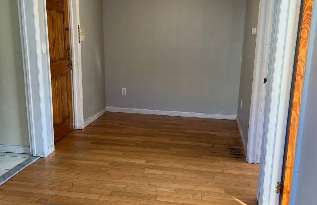 27 32 12th Street photos photos