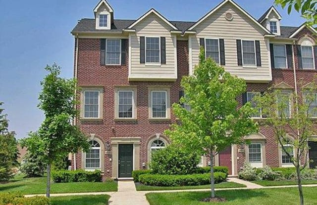 45743 Graystone Lane - 45743 Graystone Ln, Wayne County, MI 48187