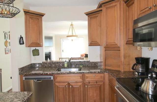 12841 Mill Brook Ct Gallery 3