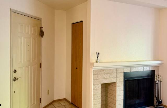 2 Bed / 2 Bath Downtown Bellevue condo $2,595/month Gallery 3