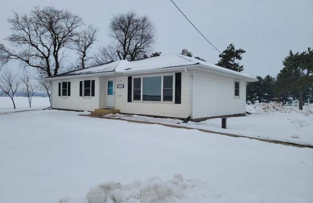 4998 10th Avenue - 4998 10th Avenue, Chippewa County, WI 54703