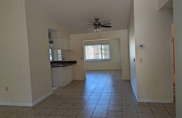 Lovely 2/2/1 Beverly Hills Home Near Library Gallery 4