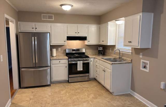 Newly Renovated 5BR Home in Memphis – Housing Vouchers Accepted! Gallery 3