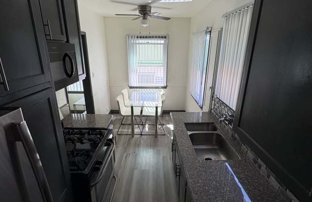 22515 Del Valle Street photos photos