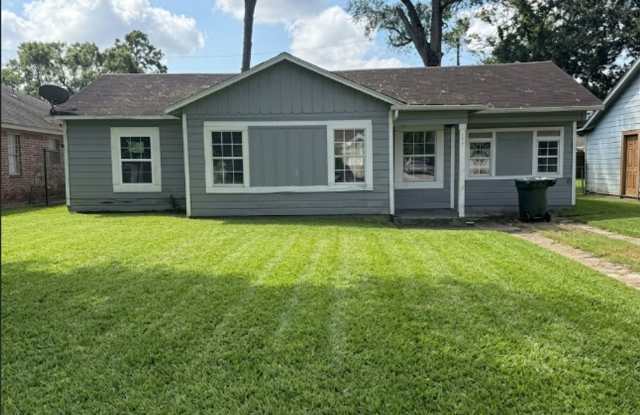 House For Rent 2395 Hybrook Ln, Beaumont, TX 77703 Gallery 1