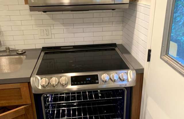 Foothill Gardens Apartments - 1301 - 1317 E. Foothill Blvd. photos photos