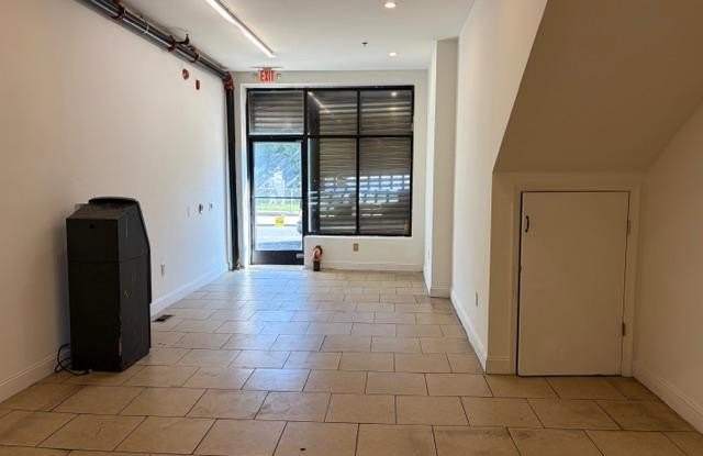 2908 RIDGE Avenue Gallery 3