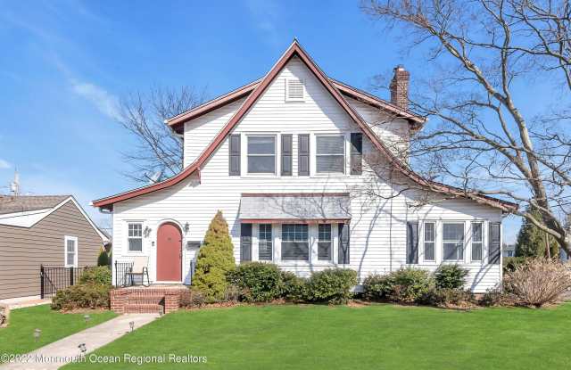 102 Dixon Avenue Gallery 1