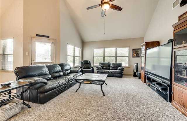 4100 Tejas Court Gallery 3