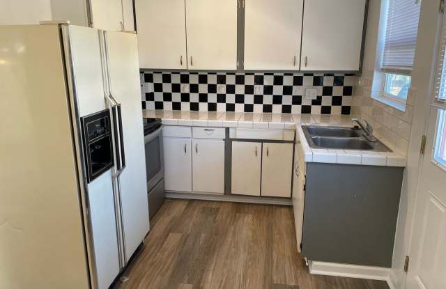 Updated 3 Bed, 1 Bath Upper Unit in Greeley! photos photos