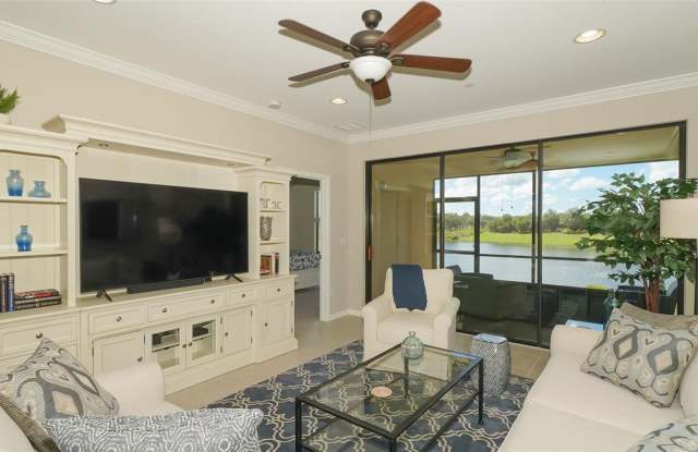 Esplanade Lakewood Ranch Gallery 4