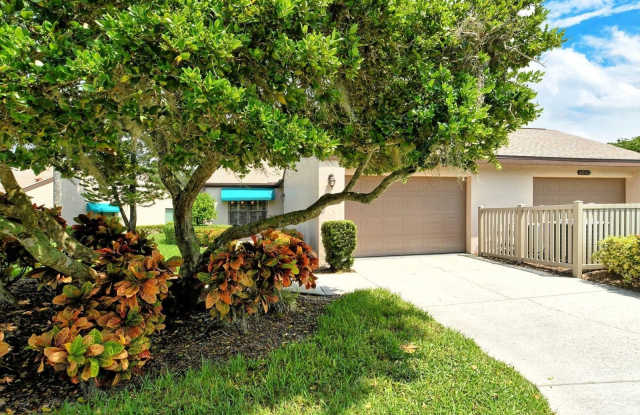 6041 CLUBSIDE Drive Gallery 2