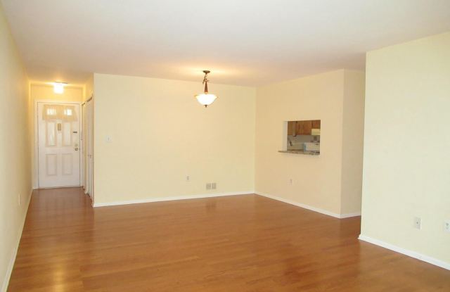 32 CYPRESS COURT Gallery 3
