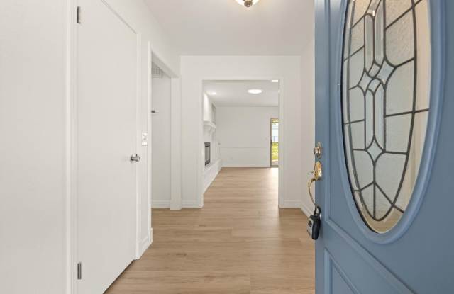 Freshly Remodeled 3 Bed / 2 Bath in Edmond | Steps from Oklahoma Christian University Gallery 3