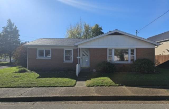 813 Lafayette Street - 813 Lafayette Street, Tell City, IN 47586