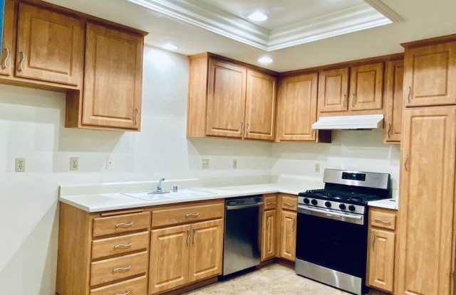 39 Goldenrod - 39 Goldenrod, Irvine, CA 92614