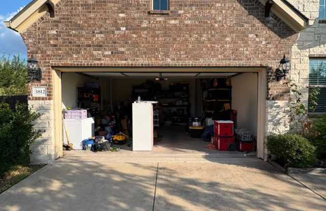 3812 Alpine Ridge Cv  - 4/3.5!!!! Garden ARea Gallery 3