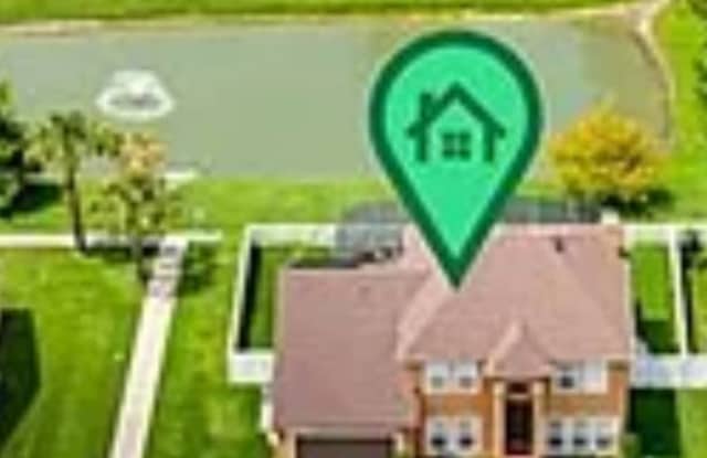 Waterfront 4 Bedroom Pool Home in Lake Amberleigh-Winter Garden Gallery 1
