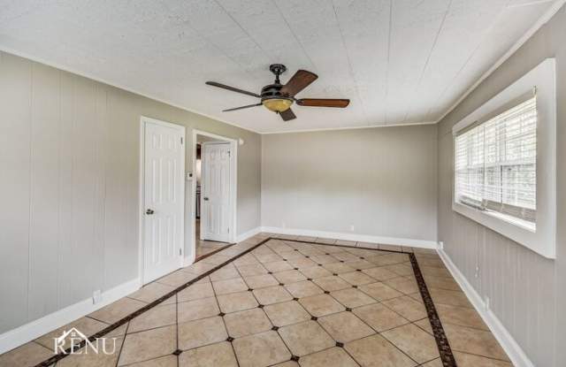 4033 Christopher Drive Gallery 3