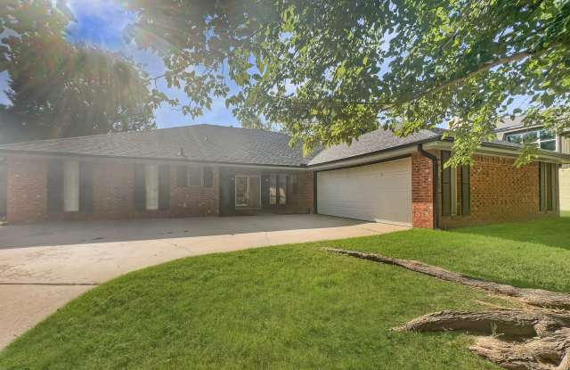 2604 Northeast Garden Lane Gallery 2