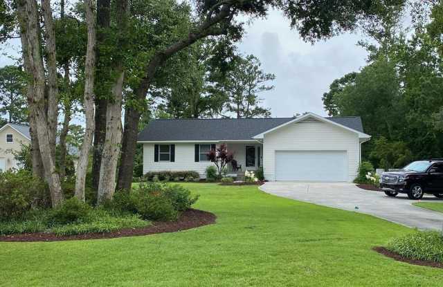 107 Pine Needle Circle - 107 Pine Needle Circle, Bogue, NC 28584