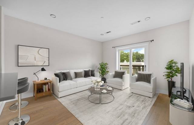 1975 Massachusetts Ave - 1975 Massachusetts Avenue, Cambridge, MA 02140