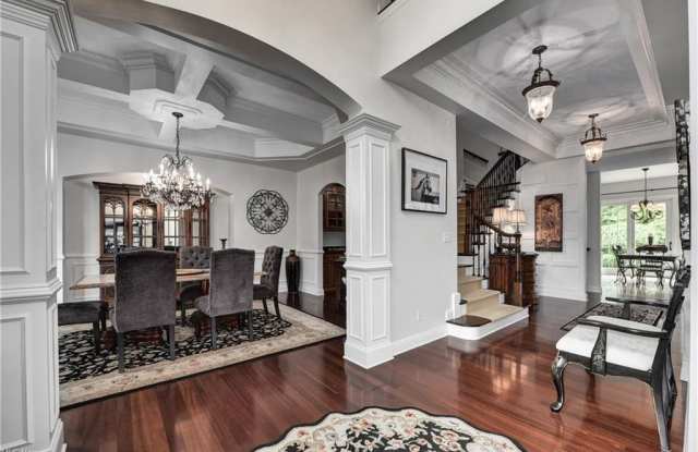 2322 Silveridge Trl Gallery 2