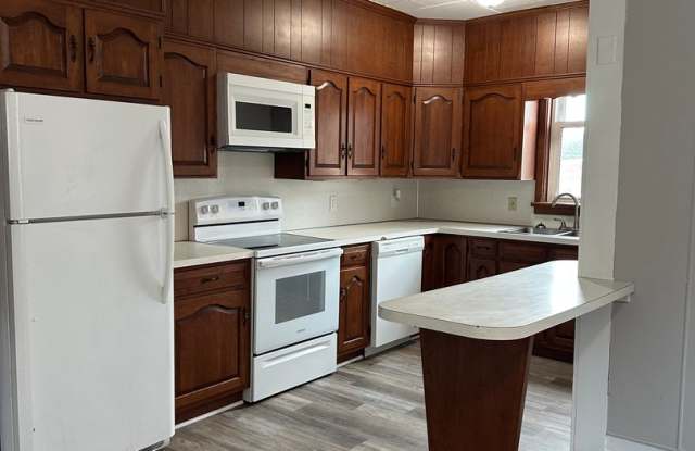 Elizabethtown 3 Bedroom 1.5 bathroom photos photos