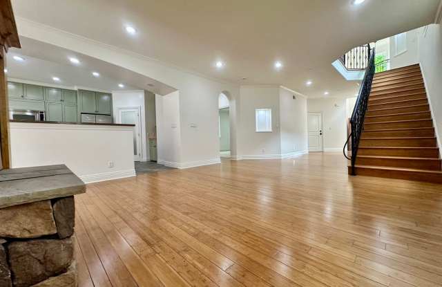 OPEN HOUSE SATURDAY FROM 10 AM - 12 PM! Beautiful 4 Bedroom, 4.5 Bathroom Home – Redondo Beach Gallery 1