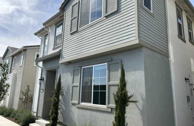 14545 Southpointe Dr Unit 45 Gallery 1
