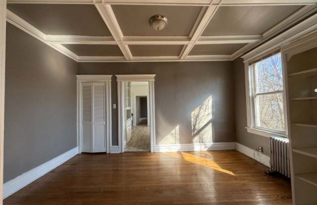 154 Midland Ave photos photos