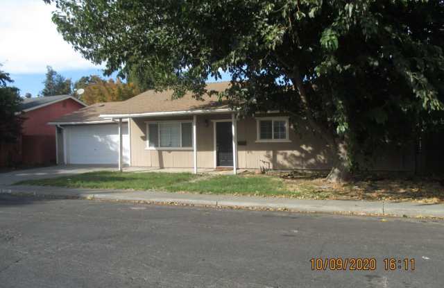 AVAILABLE NOW! Suisun Marina photos photos