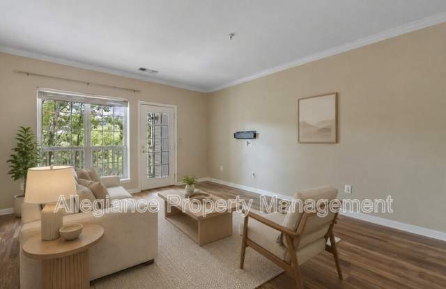 4551 Strutfield Ln Gallery 2