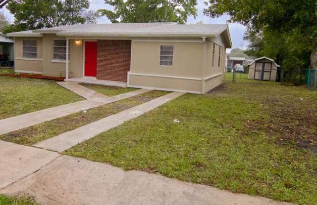 2426 Barbarossa Avenue Gallery 3