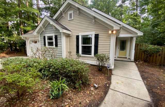 Welcome to this stunning 3-bedroom, 2-bathroom home located in Kings Grant photos photos