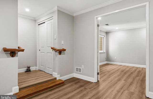 11026-A VILLARIDGE CT Gallery 2