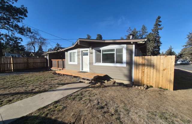 3BR/1BA - Fenced - RV Parking - Solar - 480 Southeast Cleveland Avenue, Bend, OR 97702