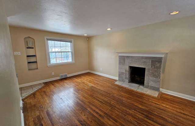 3 bedroom 2.5 bath house for rent in Mt Lebanon! - 1273 Cedar Boulevard, Allegheny County, PA 15228 3 bedroom 2.5 bath house for rent in Mt Lebanon! - 1273 Cedar Boulevard, Allegheny County, PA 15228