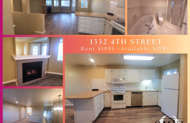 Bayview Townhouse Condo in Blaine with Garage - 4th St. photos photos